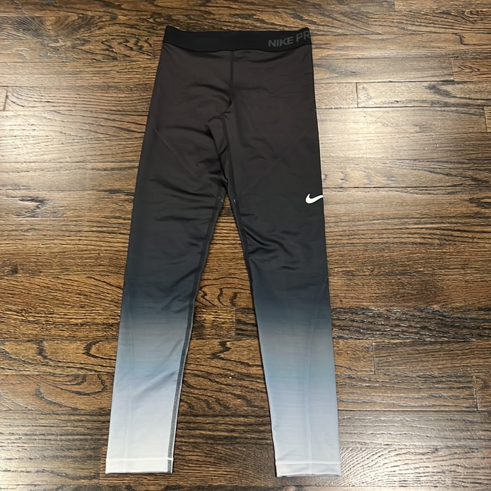 NikePro Hyperwarm Leggings